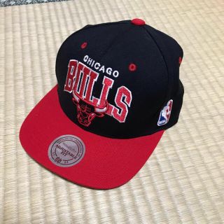 ミッチェルアンドネス(MITCHELL & NESS)のmitchell&ness bulls  ストレートキャップ(キャップ)