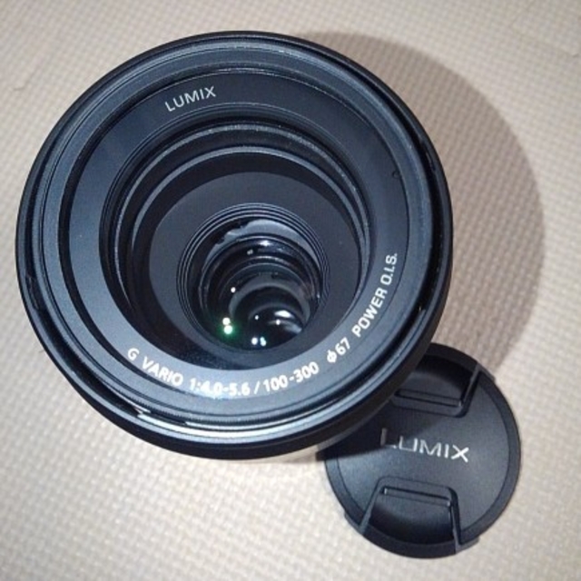 Panasonic(パナソニック)のLUMIX G VARIO 1:4.0-5.6/100-300 POWER… スマホ/家電/カメラのカメラ(レンズ(ズーム))の商品写真