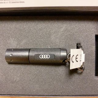 アウディ(AUDI)の★新品★Audi アウディ　ハンディーライト　レッドレンザー　LED(車内アクセサリ)