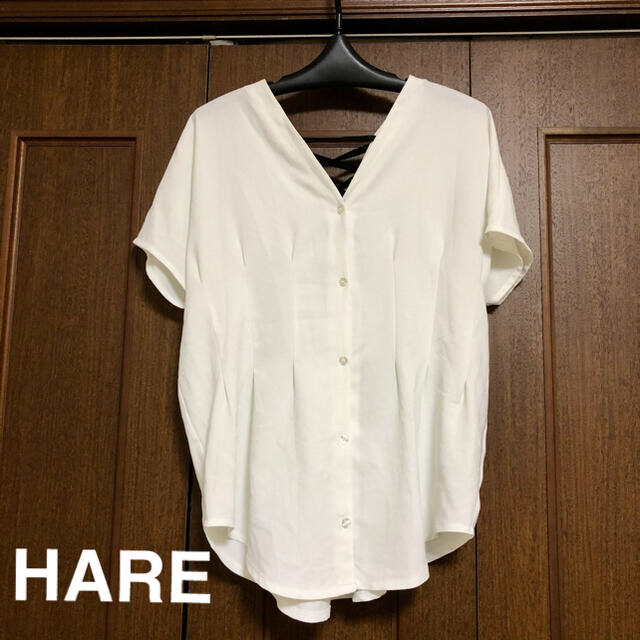 HARE(ハレ)のHARE ハレ　ブラウス　シャツ レディースのトップス(シャツ/ブラウス(半袖/袖なし))の商品写真