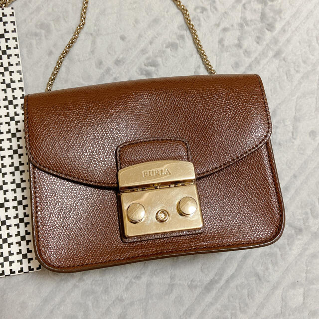Furla(フルラ)のFURLA メトロポリス　ショルダーバッグ　ブラウン　ショップ袋付き レディースのバッグ(ショルダーバッグ)の商品写真
