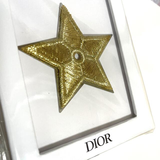 ディオール(Dior)のDiorノベルティコサージュ非売品(ブローチ/コサージュ)