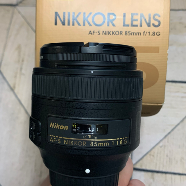 Nikon(ニコン)のNikon AF-S 85mm F1.8G 美品 レンズプロテクター付き スマホ/家電/カメラのカメラ(レンズ(単焦点))の商品写真