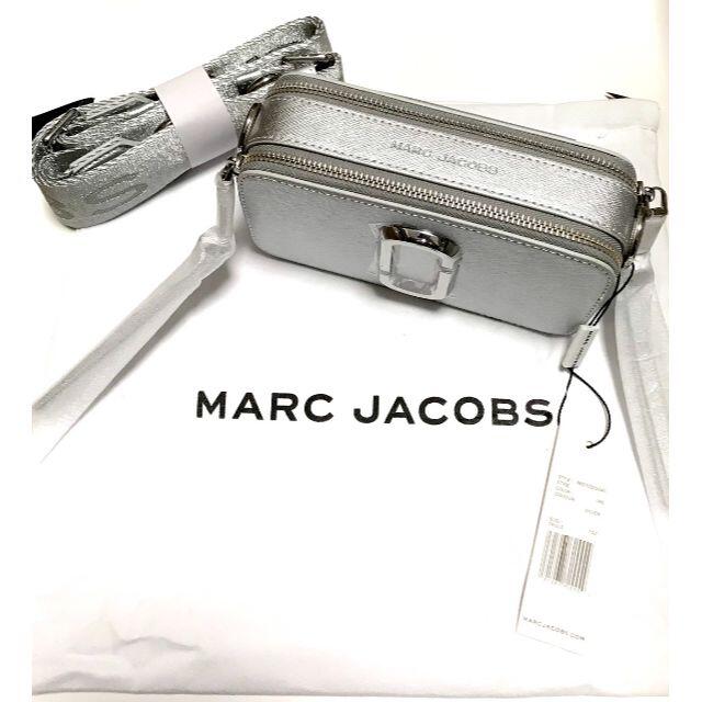 MARC JACOBS(マークジェイコブス)の【セール】おまけ付き 新品未使用 マークジェイコブス ショルダーバッグ シルバー レディースのバッグ(ショルダーバッグ)の商品写真