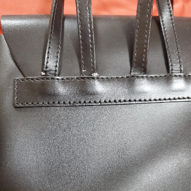 N°21(ヌメロヴェントゥーノ)のオールレザーリュックN゜21ブラック レディースのバッグ(リュック/バックパック)の商品写真