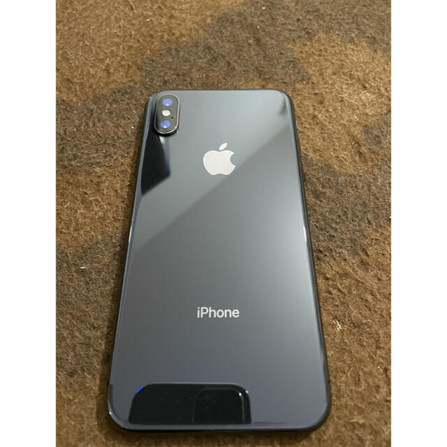 Apple(アップル)のiPhone X Space Gray 256 GB au 数日限定値下げ！ スマホ/家電/カメラのスマートフォン/携帯電話(スマートフォン本体)の商品写真