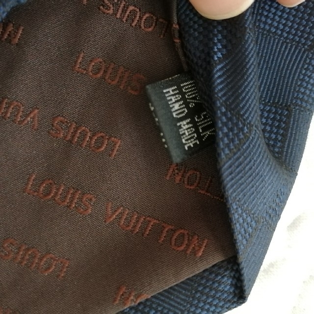 LOUIS VUITTON(ルイヴィトン)のルイヴィトン　ネクタイ　ネイビー メンズのファッション小物(ネクタイ)の商品写真