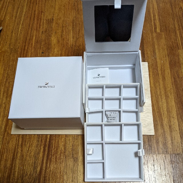 SWAROVSKI - スワロフスキー ジュエリー ボックスの通販 by shop SWAROVSKI - スワロフスキー ジュエリー ボックスの通販 by shop
