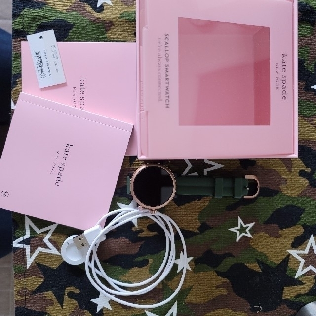 kate spade new york(ケイトスペードニューヨーク)のkate spade スマートウォッチ 箱無しです。 レディースのファッション小物(腕時計)の商品写真