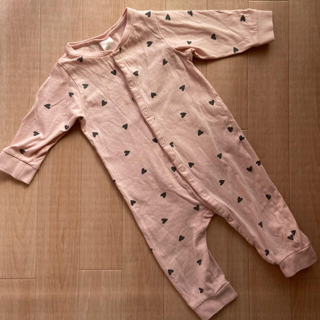 H&M(エイチアンドエム)のH&M ボディオール　ロンパース　68㎝ キッズ/ベビー/マタニティのベビー服(~85cm)(カバーオール)の商品写真