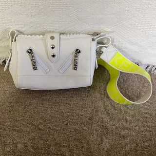 履き心地◎ KENZO sailor シリーズ タッセル ショルダーバッグ 白