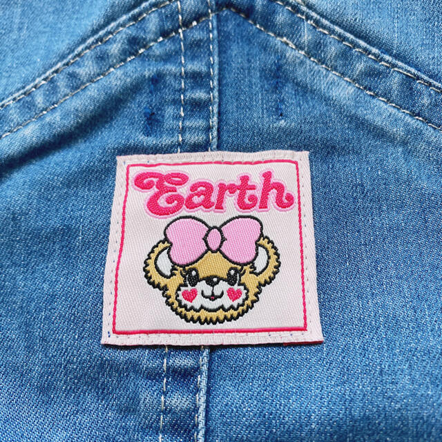 EARTHMAGIC(アースマジック)のアースマジック　ジャンスカ　140 キッズ/ベビー/マタニティのキッズ服女の子用(90cm~)(ワンピース)の商品写真