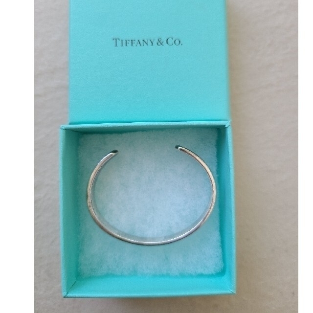 Tiffany & Co.(ティファニー)のティファニー　バングル　アトラス レディースのアクセサリー(ブレスレット/バングル)の商品写真