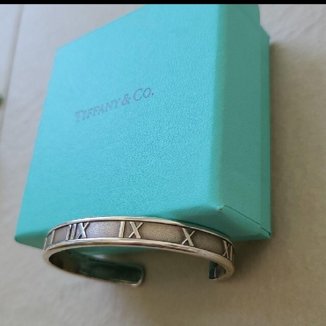 Tiffany & Co.(ティファニー)のティファニー　バングル　アトラス レディースのアクセサリー(ブレスレット/バングル)の商品写真