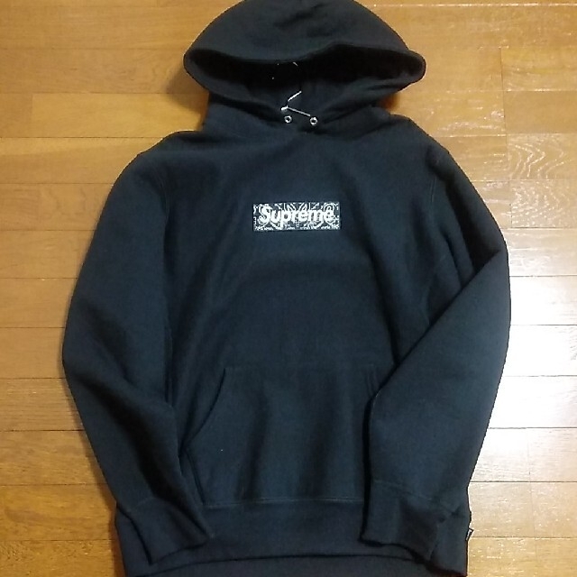 Supreme Box logo hooded sweatshirt バンダナ