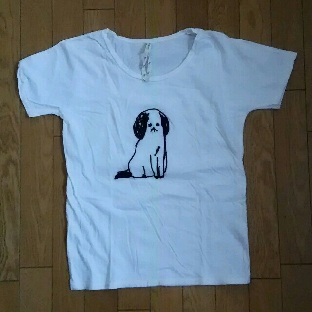 fig London(フィグロンドン)のフィグロンドン いぬ刺繍Tシャツ レディースのトップス(Tシャツ(半袖/袖なし))の商品写真