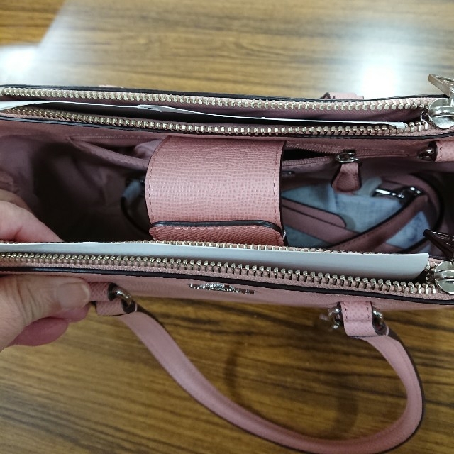 COACH(コーチ)のお値下げ⤵️😆COACH 2wayバッグ🌸🌸 レディースのバッグ(ショルダーバッグ)の商品写真