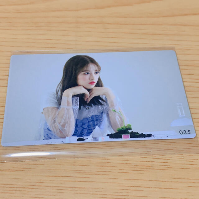 izone ユジン フォトカード 35 エンタメ/ホビーのタレントグッズ(アイドルグッズ)の商品写真