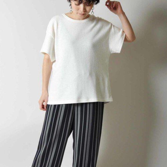 JOHNBULL(ジョンブル)のジョンブル 日本製　スラブツイストプルオーバーTシャツ　半袖　白　カットソー　綿 レディースのトップス(カットソー(半袖/袖なし))の商品写真