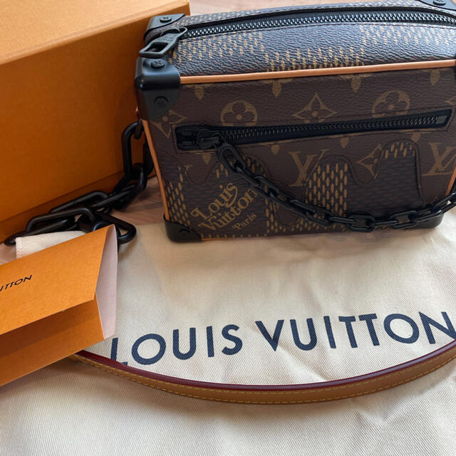 LOUIS VUITTON(ルイヴィトン)のルイヴィトン nigo ソフトトランク 2020aw  ヴァージル  メンズのバッグ(ショルダーバッグ)の商品写真