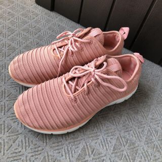 スケッチャーズ(SKECHERS)のsketchers 23.5cm スニーカー　ピンクリボン　軽量(スニーカー)