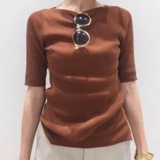 ドゥーズィエムクラス(DEUXIEME CLASSE)のドゥーズィエムクラス  アパルトモン　ボートネック RIB KNIT リブニット(カットソー(半袖/袖なし))