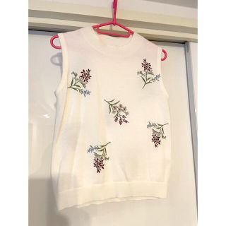 マイストラーダ(Mystrada)のMystrada☆刺繍ノースリサマーニット(ニット/セーター)