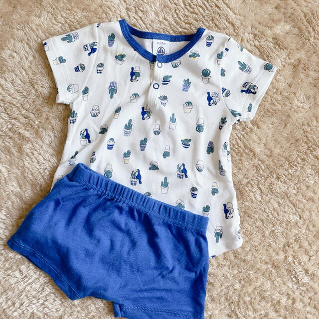 PETIT BATEAU(プチバトー)の【専用】プチバトー　セットアップ キッズ/ベビー/マタニティのベビー服(~85cm)(ロンパース)の商品写真