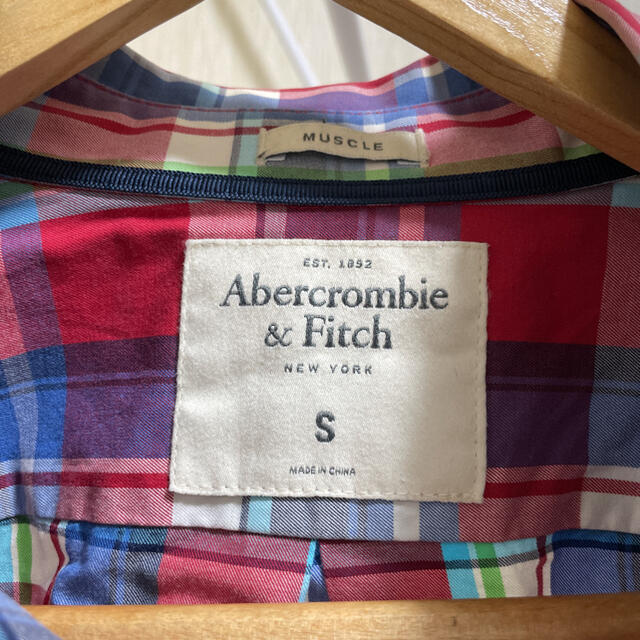 Abercrombie&Fitch(アバクロンビーアンドフィッチ)の新品同様❗️最安❗️アバクロチェックシャツSサイズ メンズのトップス(シャツ)の商品写真