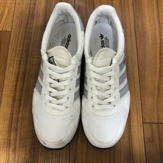 アディダス(adidas)のアディダス　スニーカー(スニーカー)