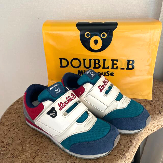 DOUBLE.B(ダブルビー)の♡美品♡ミキハウス×ミズノ　ダブルビースニーカー18センチ キッズ/ベビー/マタニティのキッズ靴/シューズ(15cm~)(スニーカー)の商品写真