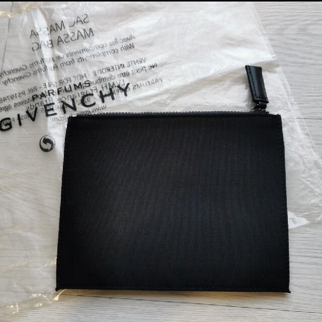 GIVENCHY(ジバンシィ)のGIVENCHY　ジバンシー　コスメポーチ レディースのファッション小物(ポーチ)の商品写真