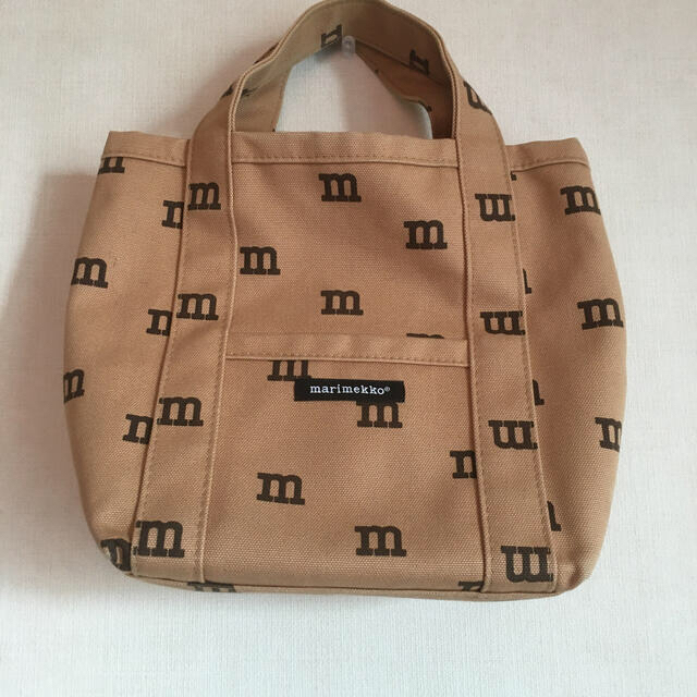 marimekko(マリメッコ)のお値下げ⭐︎マリメッコ  LOGOMANIA トートバック　S レディースのバッグ(トートバッグ)の商品写真