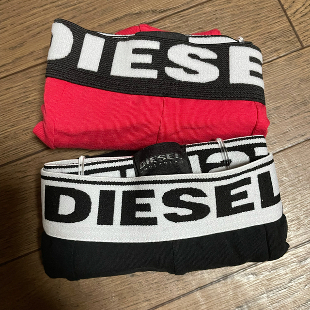 DIESEL(ディーゼル)のDIESEL ボクサーパンツ　2枚 メンズのアンダーウェア(ボクサーパンツ)の商品写真