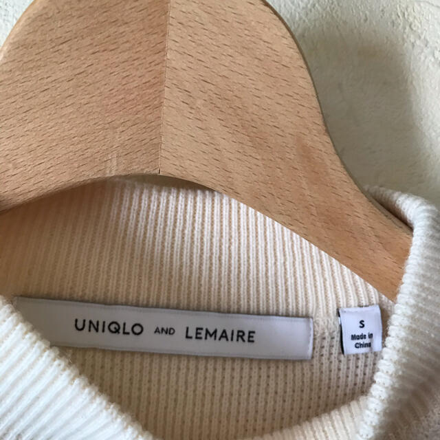 UNIQLO(ユニクロ)のユニクロ＆ルメール　モックネックセーター 白(生成り)　Sサイズ メンズのトップス(ニット/セーター)の商品写真