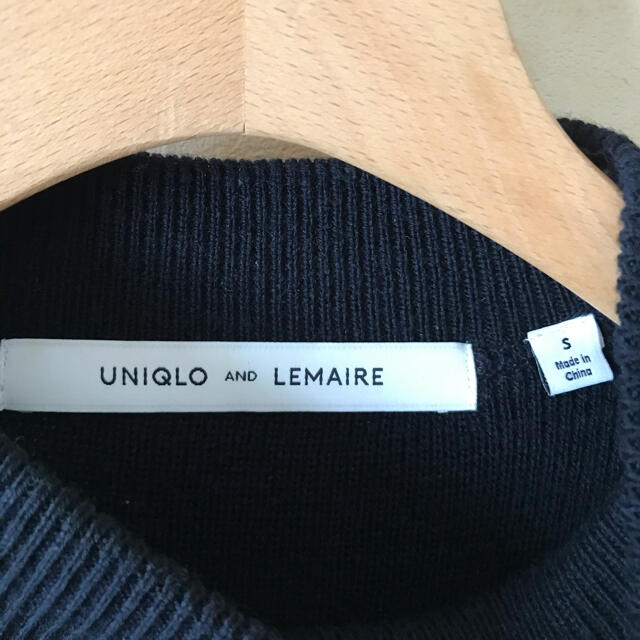 UNIQLO(ユニクロ)のユニクロ＆ルメール　モックネックセーター 紺　Sサイズ メンズのトップス(ニット/セーター)の商品写真