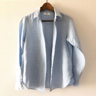 ユニクロ(UNIQLO)の【美品】ユニクロ リネンシャツ 水色 Mサイズ(シャツ/ブラウス(長袖/七分))