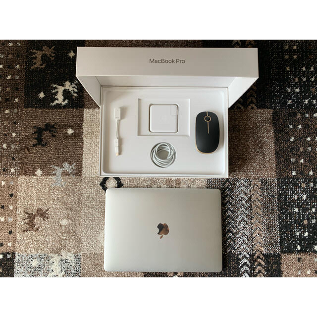 春新作の Apple - Macbook pro 2019 13inch 8GB 256GB 美品 ノートPC