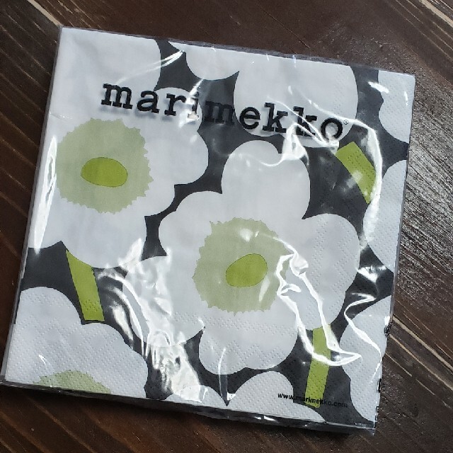 marimekko(マリメッコ)のmarimekko　ペーパーナプキン インテリア/住まい/日用品のキッチン/食器(テーブル用品)の商品写真