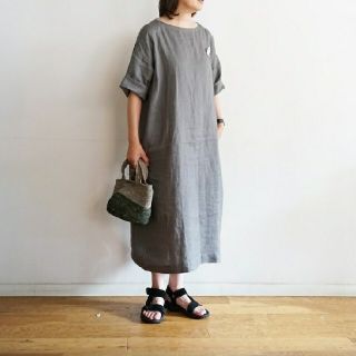 ムジルシリョウヒン(MUJI (無印良品))の《新品 》無印良品フレンチリネン洗いざらし七分袖ワンピース／カーキベージュ／Ｌ(ひざ丈ワンピース)