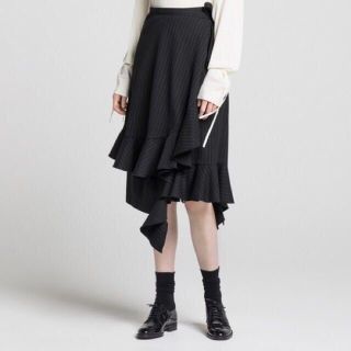 ユニクロ(UNIQLO)のユニクロ JW ANDERSONコラボ ラッフルラップスカート+ UNIQLO(ひざ丈スカート)