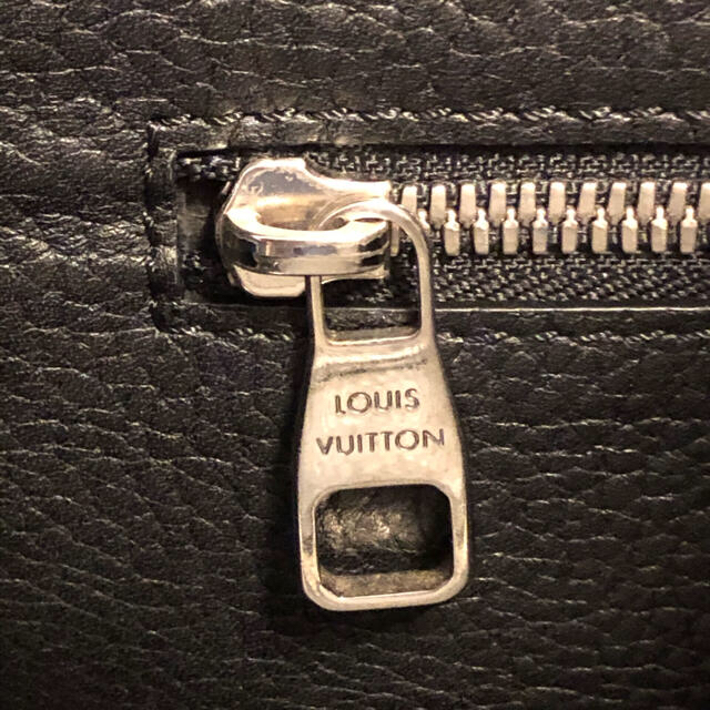 LOUIS VUITTON(ルイヴィトン)のLOUIS VUITTON ルイヴィトン　バッグ メンズのバッグ(ビジネスバッグ)の商品写真