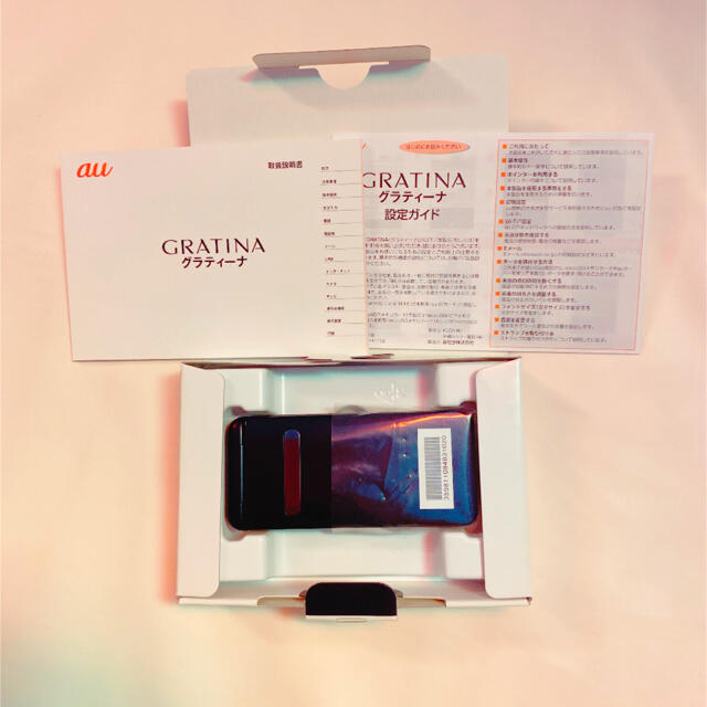 京セラ(キョウセラ)の★新品・未使用★GRATINA KYF37SKA  ネイビーブラック スマホ/家電/カメラのスマートフォン/携帯電話(携帯電話本体)の商品写真