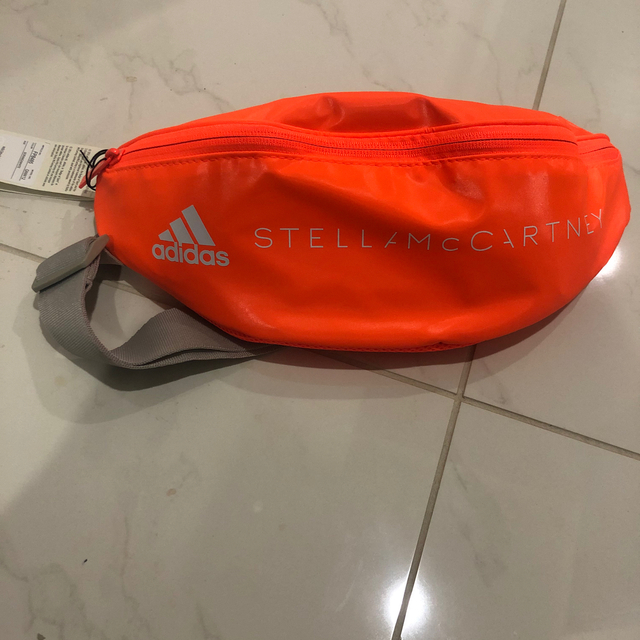 adidas by Stella McCartney(アディダスバイステラマッカートニー)のアディダス　ステラマッカトニー   バッグ レディースのバッグ(ショルダーバッグ)の商品写真