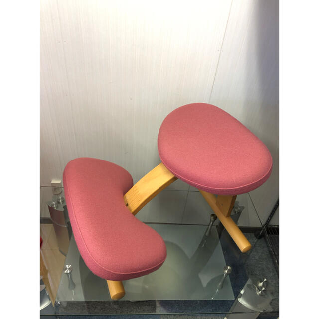 良品☆バランスイージー☆バランスチェア☆椅子 ☆ピンク☆木製 良品☆バランスイージー☆バランスチェア☆椅子 ☆ピンク☆木製