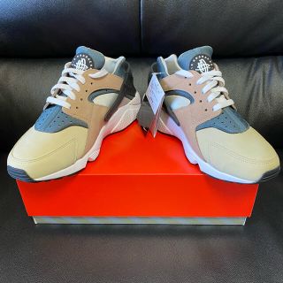 ナイキ(NIKE)のNIKE AIR HUARACHE "ESCAPE"(スニーカー)