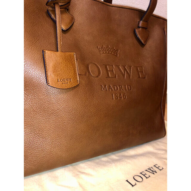 ブラウンブラック内側新品　LOEWE トートバック　ブラウン