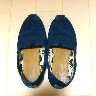 トムズ(TOMS)のTOMS アルパルガータ W7.5(24.5cm) ネイビー(スリッポン/モカシン)