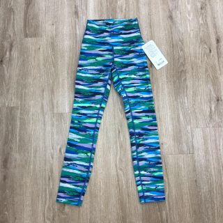 ルルレモン(lululemon)の新品　ルルレモンパンツ　サイズ2(ヨガ)