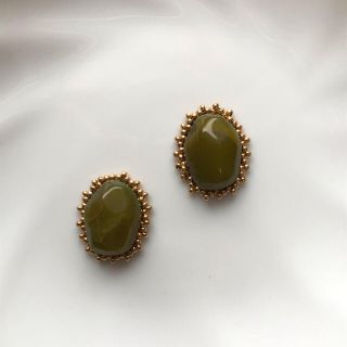 エストネーション(ESTNATION)のピスタチオ×beaded  ピアス　orイヤリング(ピアス)